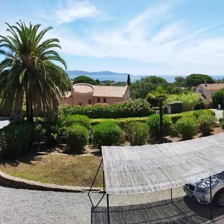 公寓 Modern Cocoon With Garden And Beautiful Sea View 滨海卡瓦莱尔