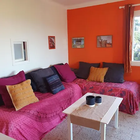 Modern Cocoon With Garden And Beautiful Sea View Apartment *